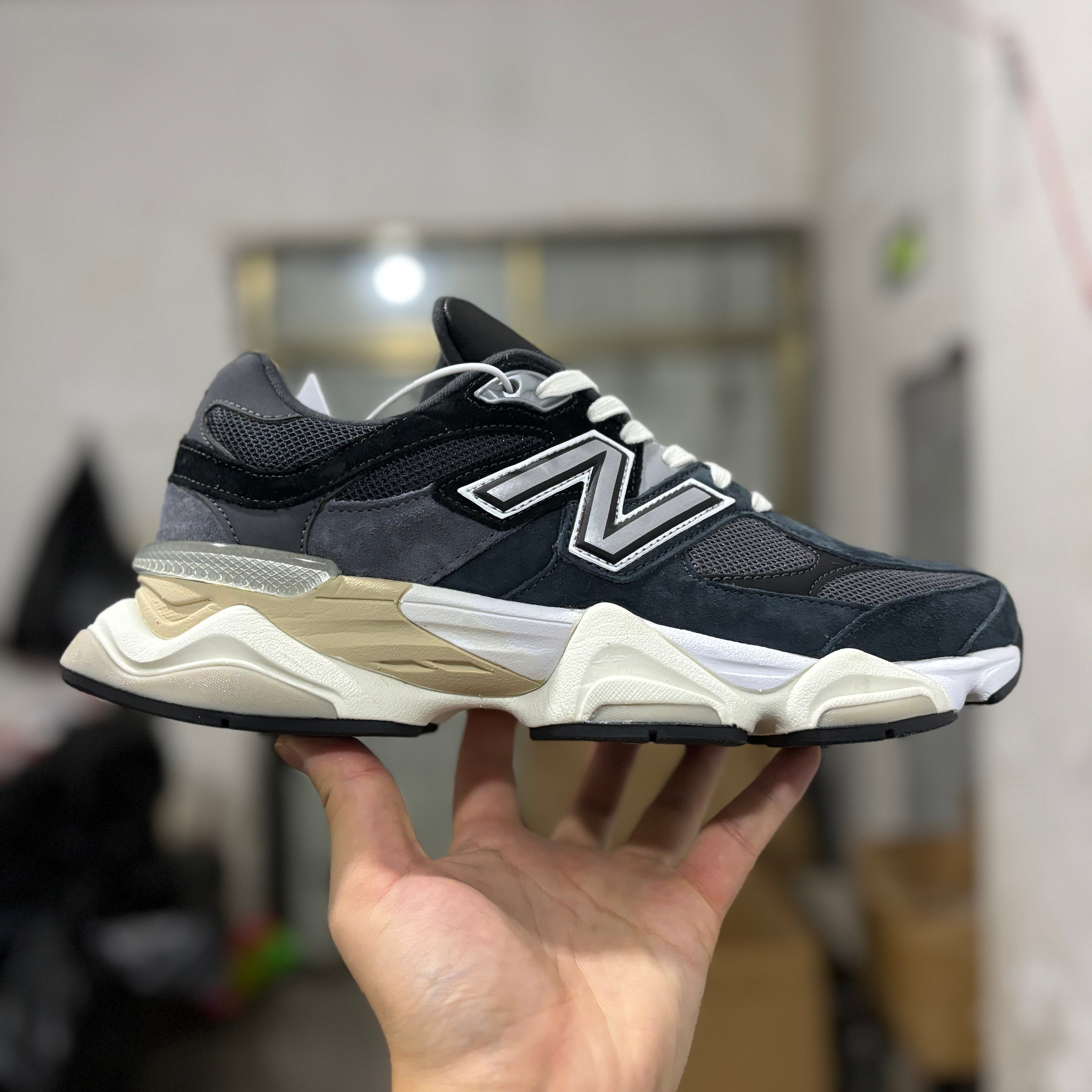 New Balance 9060 - Eclipse / White