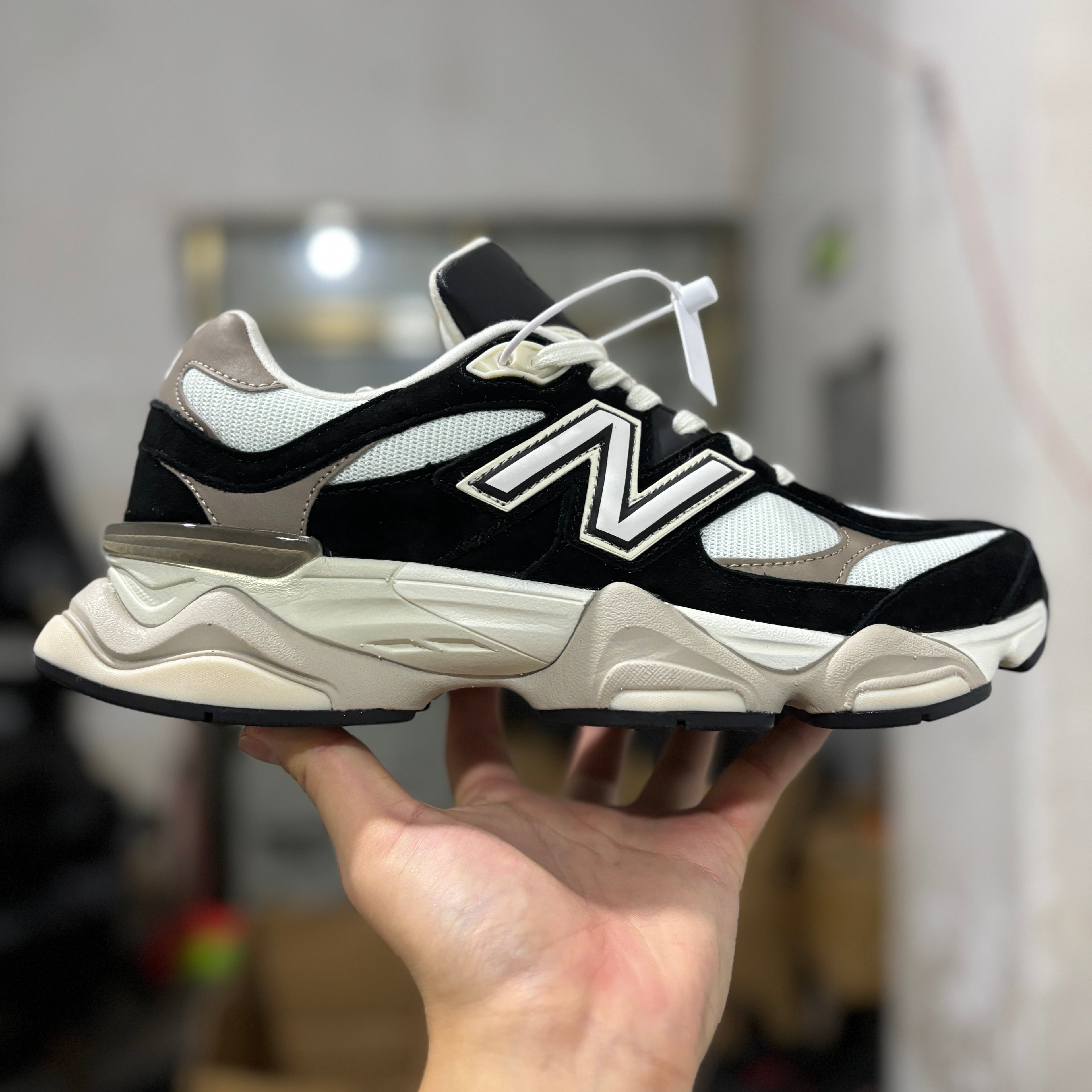 New Balance 9060 - Sea Salt / Black