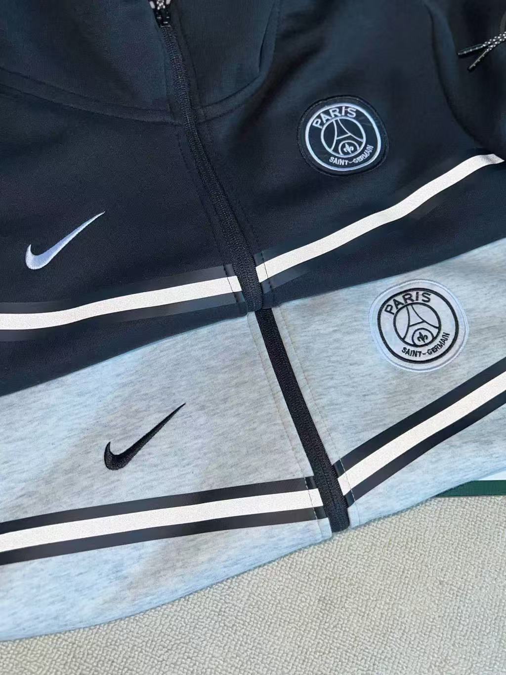 אפור - Nike Tech PSG Tracksuit