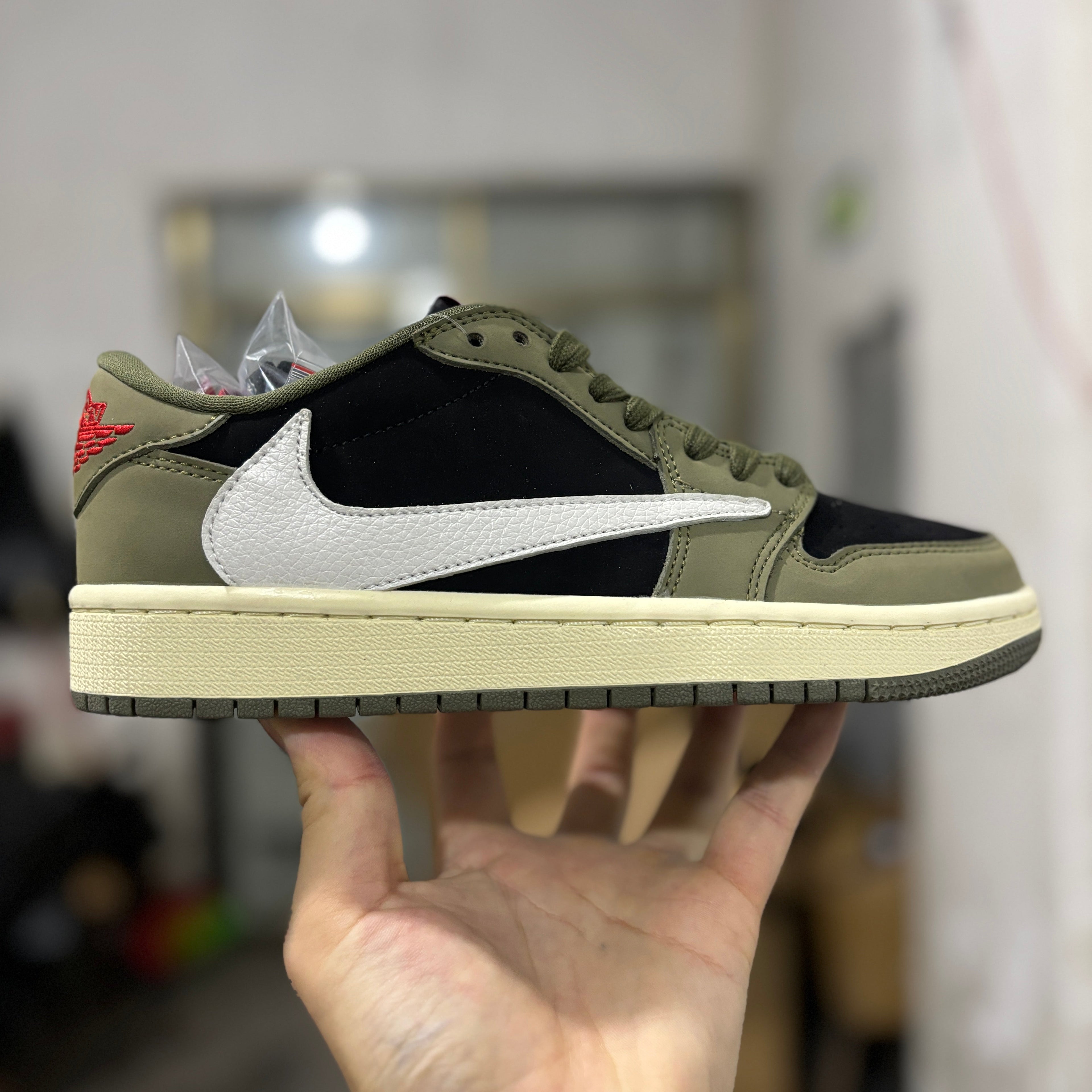 AJ 1 Retro SP Travis Scott - Olive