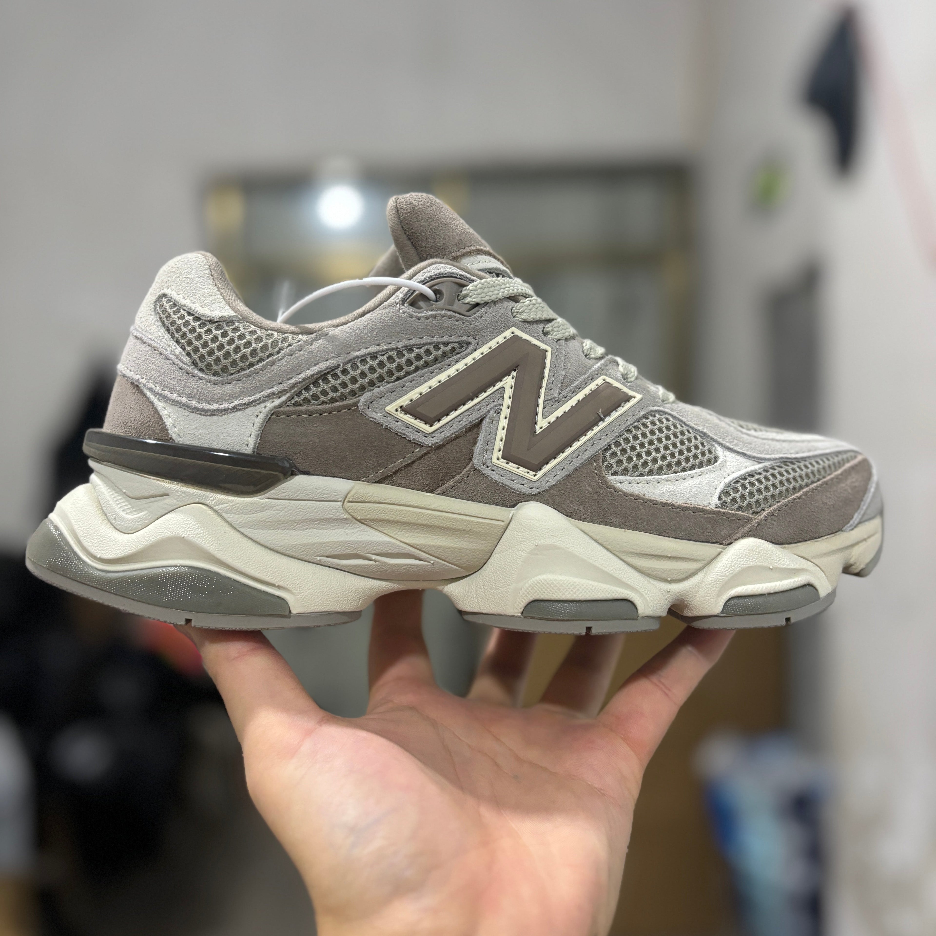 New Balance 9060 - Driftwood