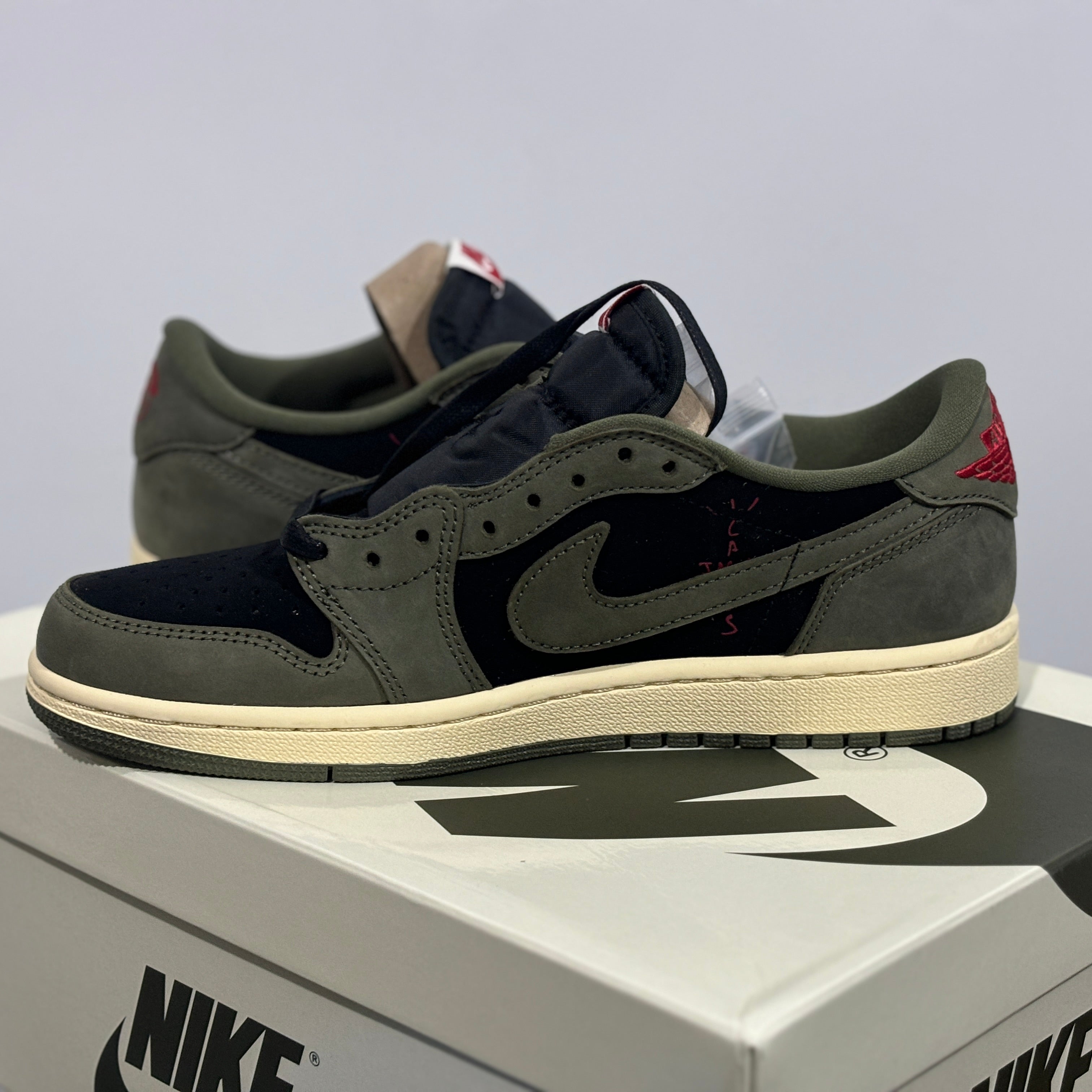 AJ 1 Retro SP Travis Scott - Olive