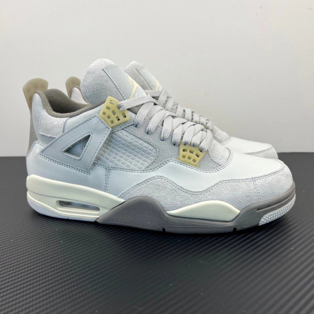 Air Jordan 4 Retro - Photon Dust