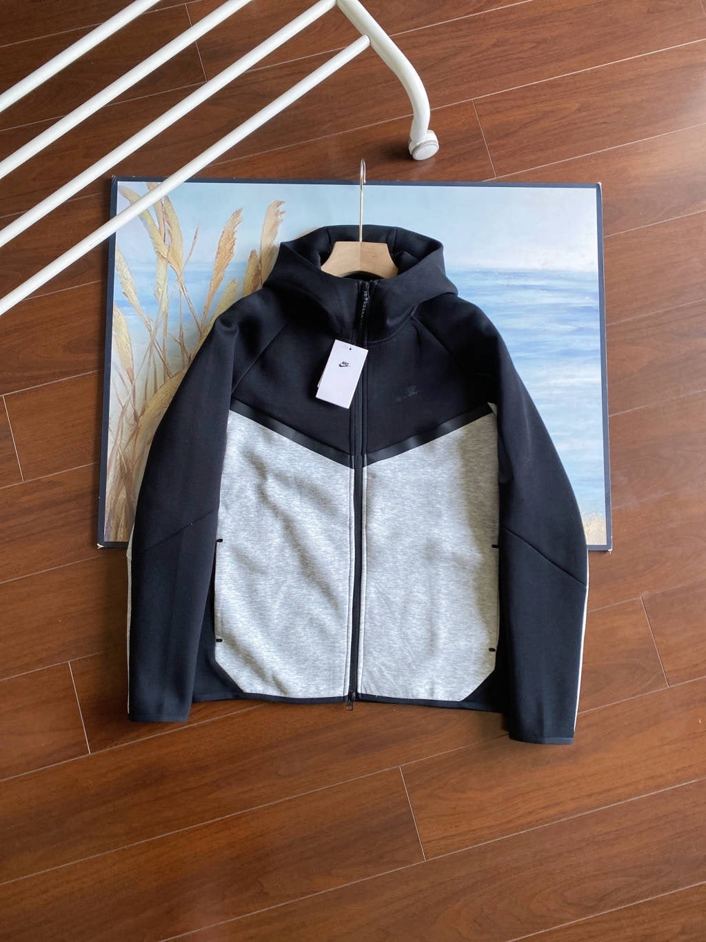 שחור/לבן - Nike tech Hoodie