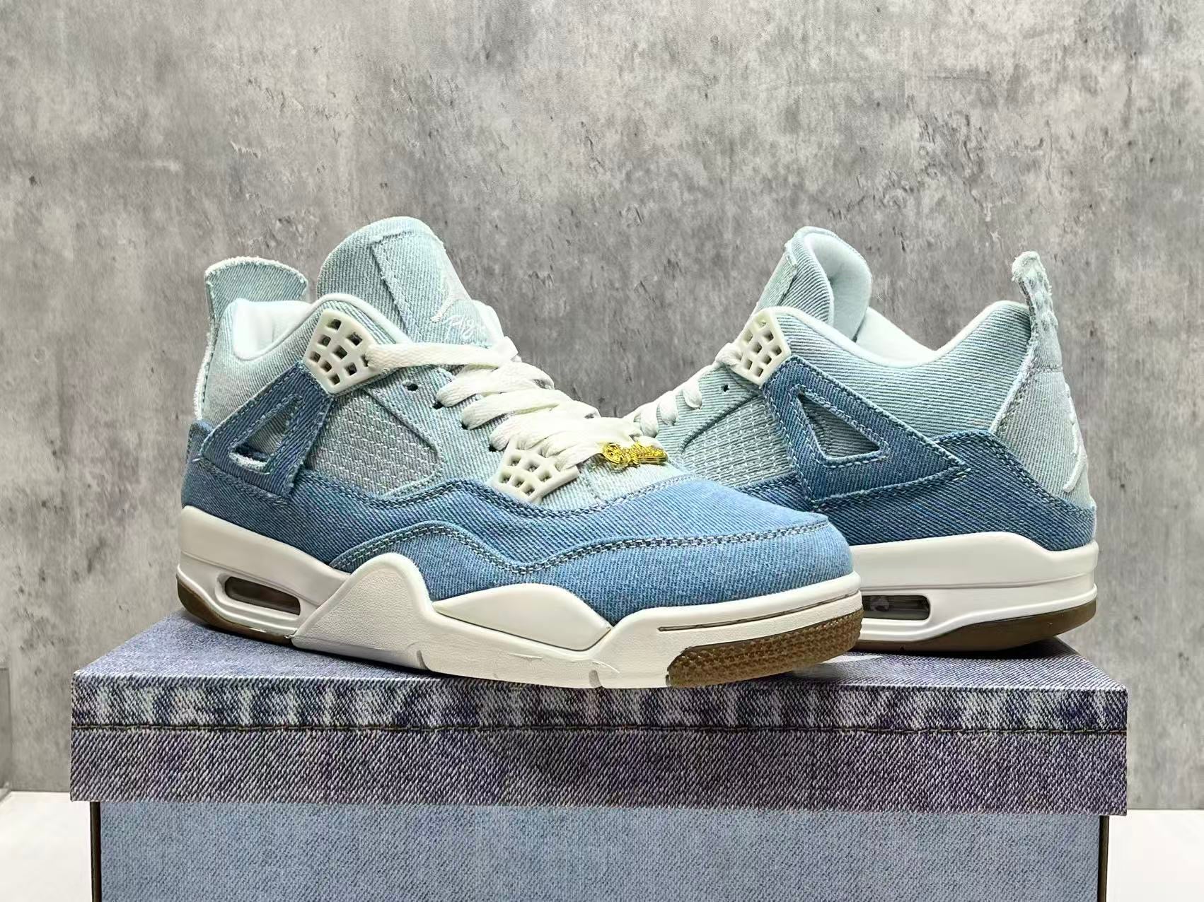 Air Jordan 4 Retro Denim