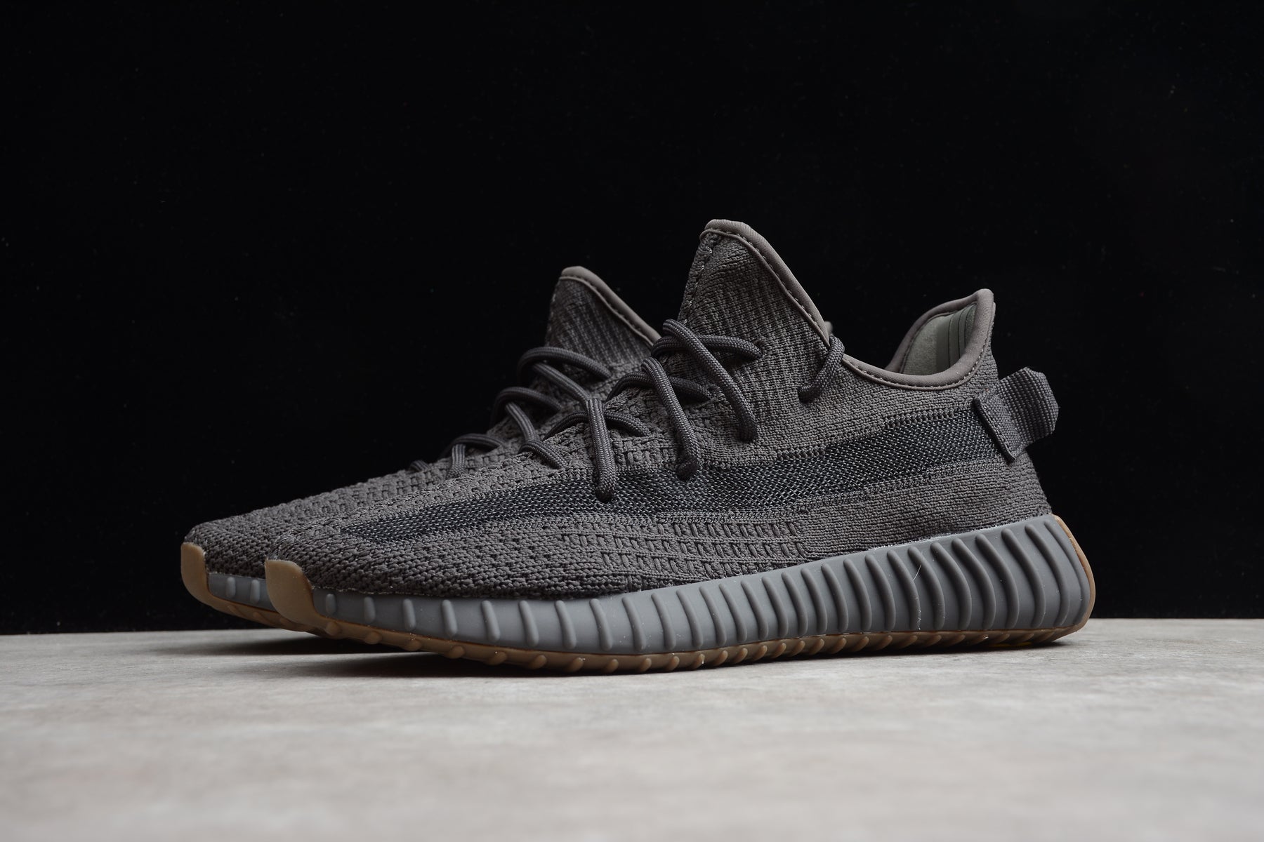 Yeezy Boost 350 - שחור