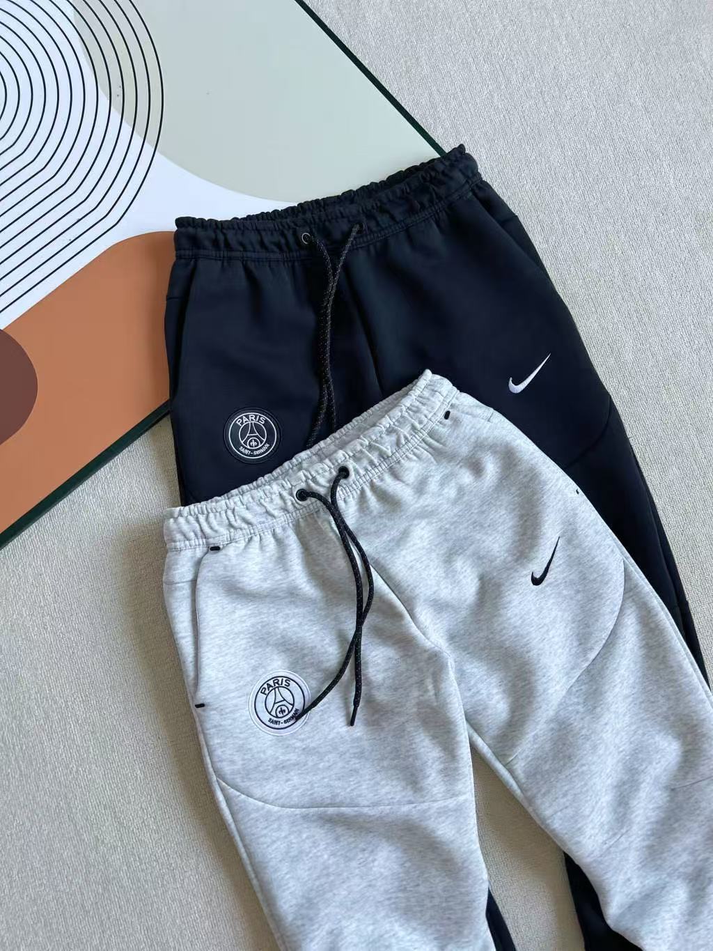 אפור - Nike Tech PSG Tracksuit