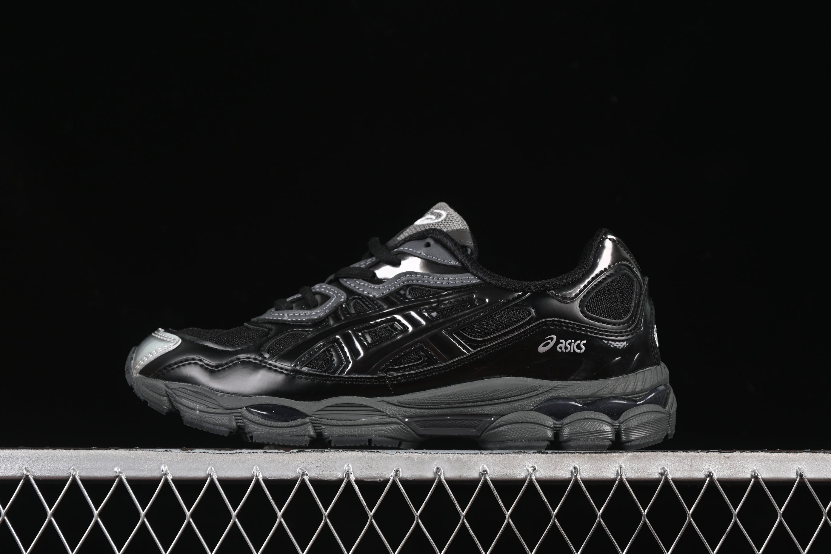 ASICS GEL NYC BLACK