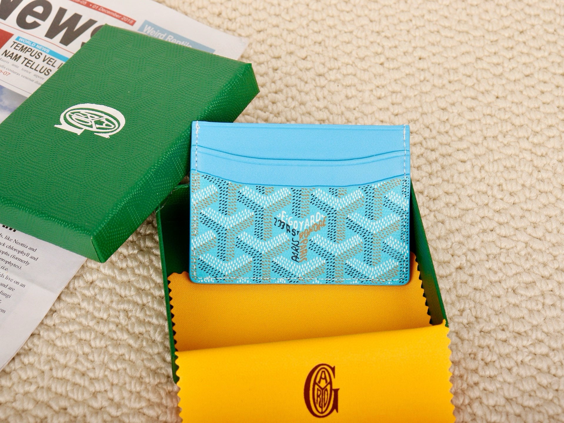 Goyard Wallet - תכלת