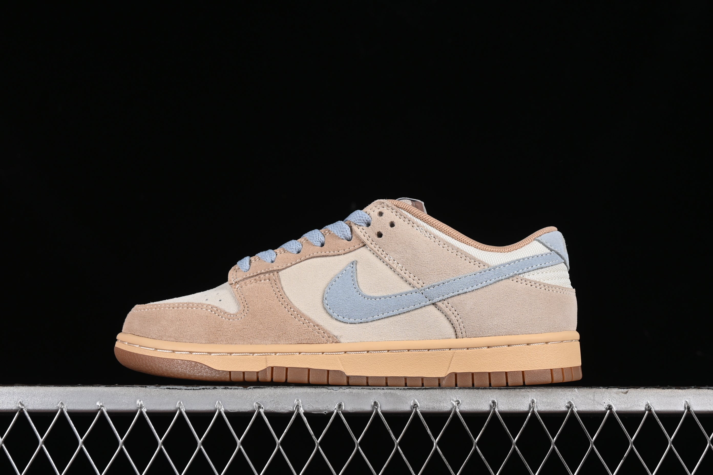Nike Dunk Low - Teddy Bear
