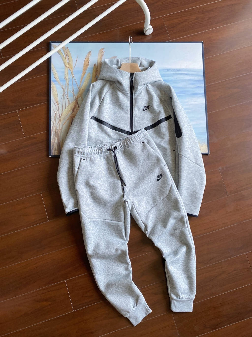 אפור - Nike Tech Tracksuit