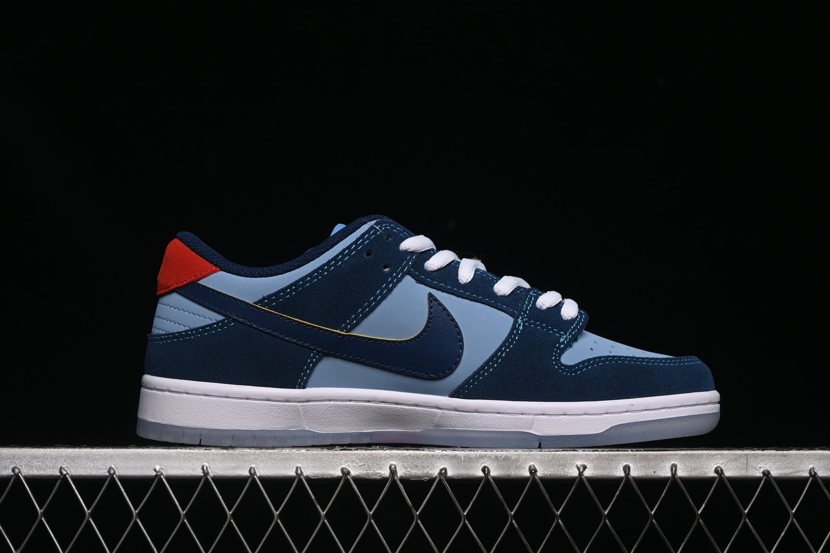 Nike SB Dunk Low “April Skateboards