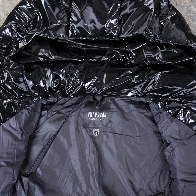 Trapstar coat - black