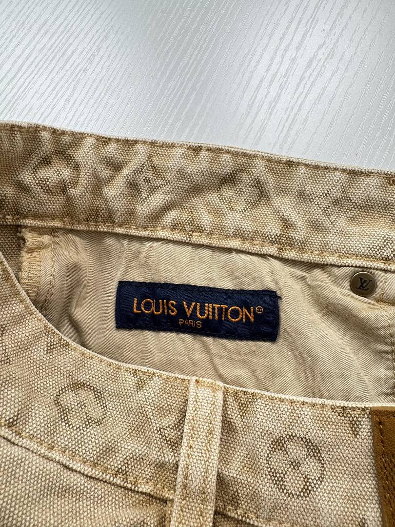LV Jeans