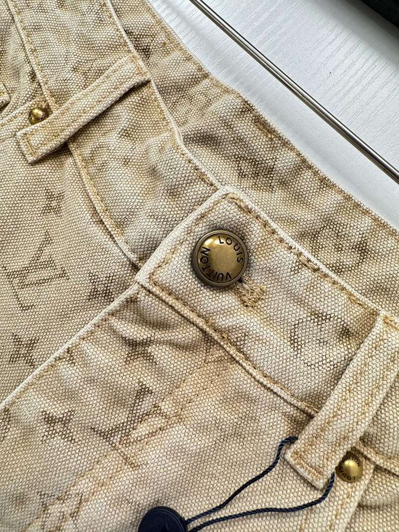 LV Jeans
