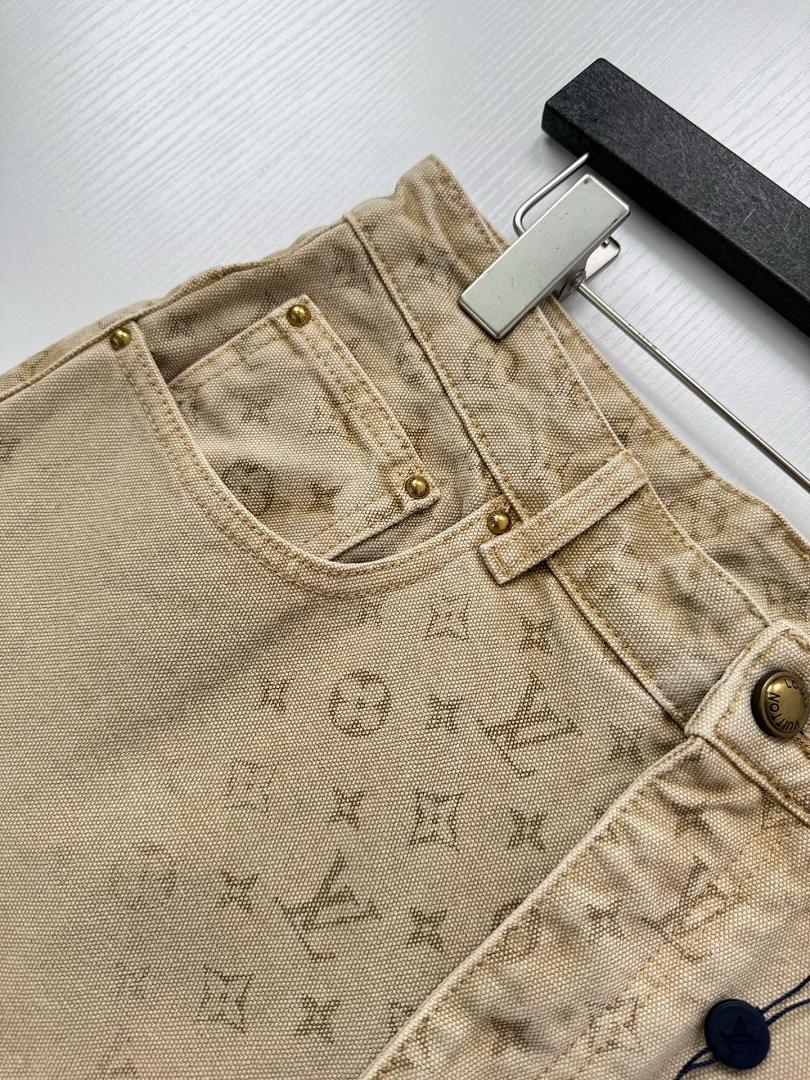 LV Jeans
