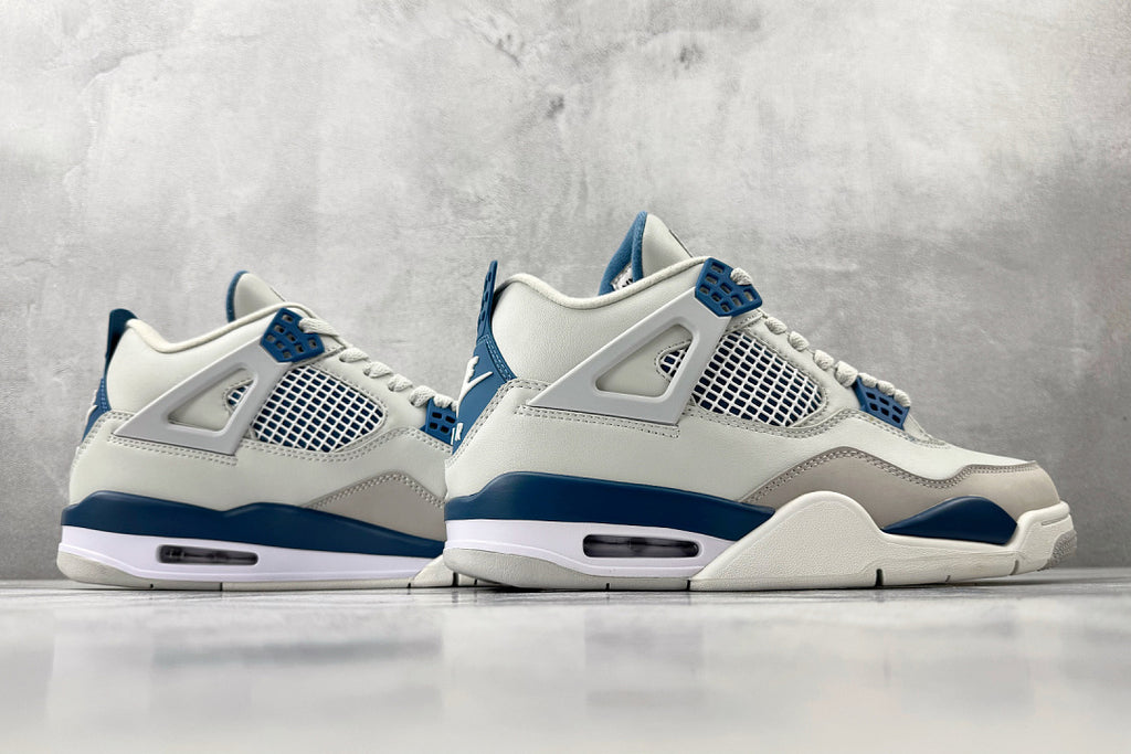 Air Jordan 4 Military Blue