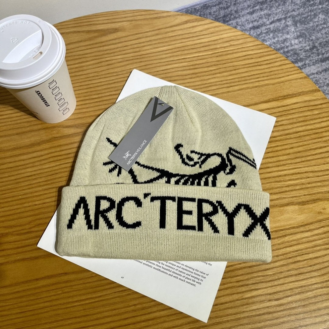 Arc'teryx Logo Cuff Beanie