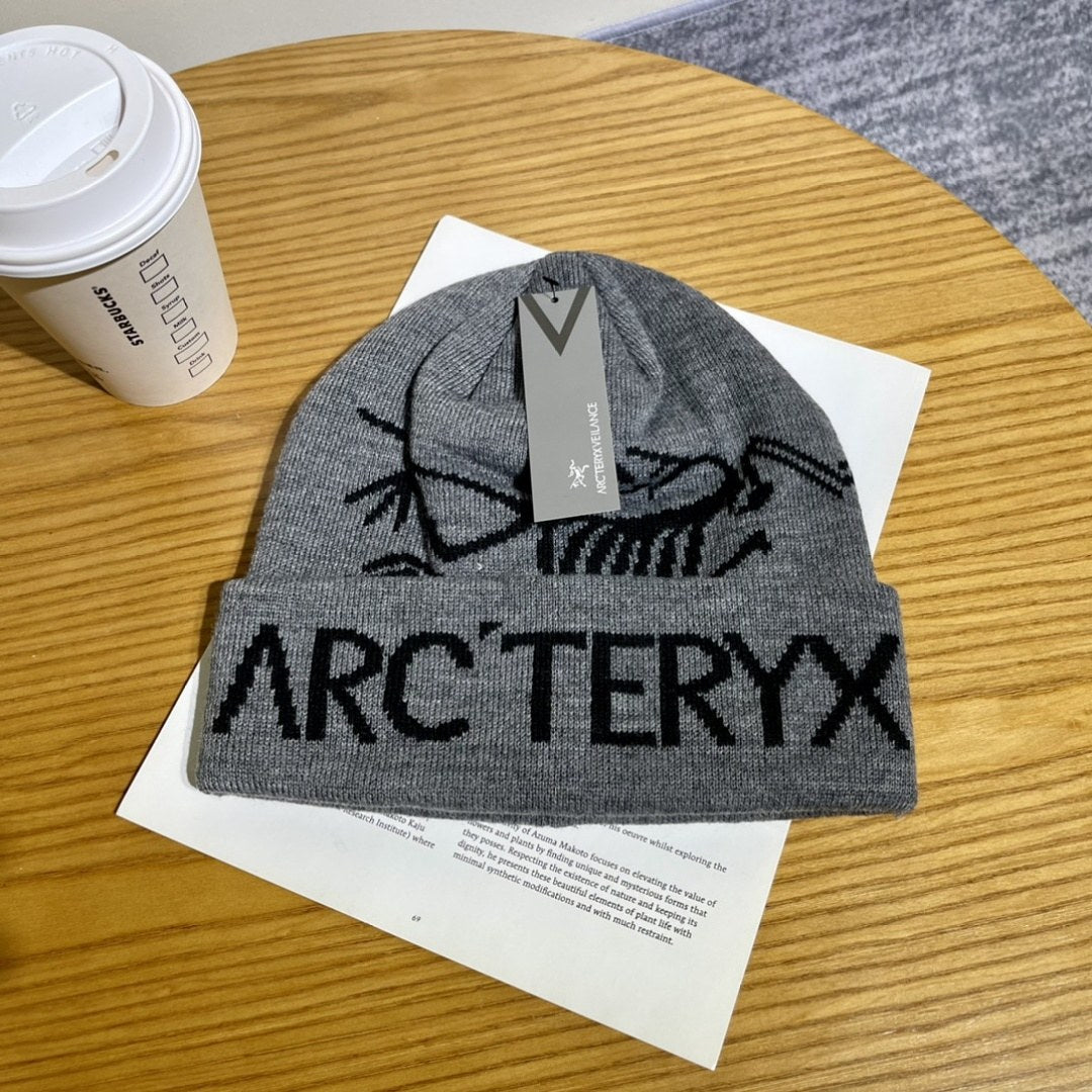 Arc'teryx Logo Cuff Beanie
