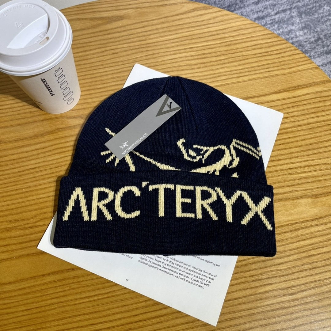 Arc'teryx Logo Cuff Beanie