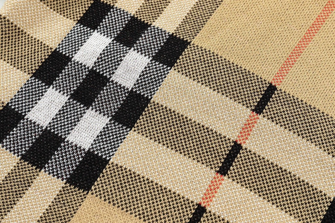 Burberry Check Knit Shorts