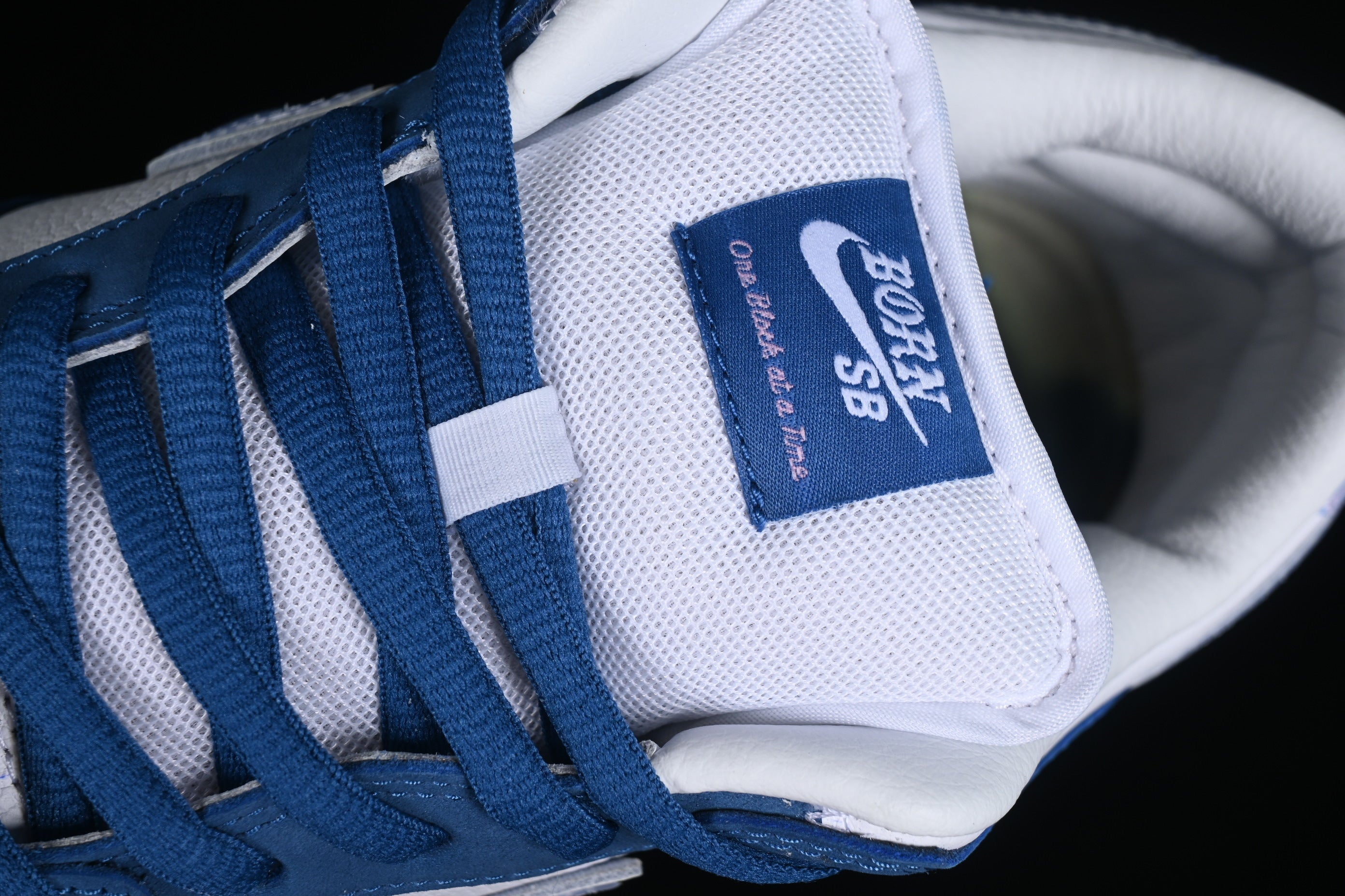 Nike SB Dunk - Born X Raised