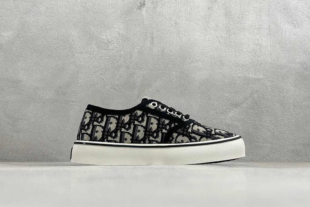 Dior B33 Classic Black