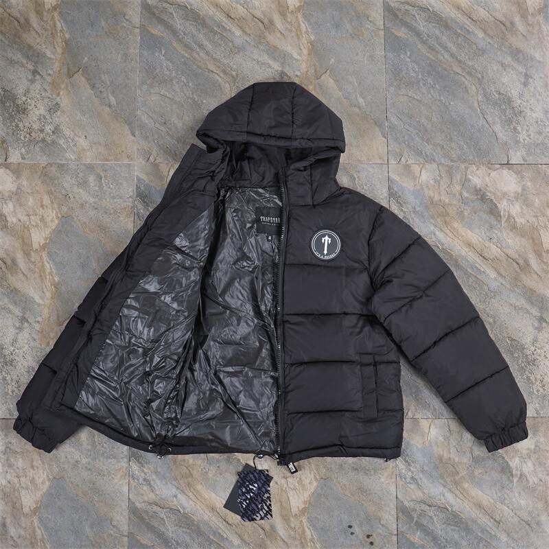 Trapstar coat - black