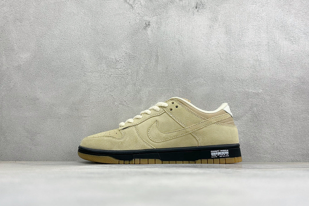 Nike SB Dunk Low - Sand Suede