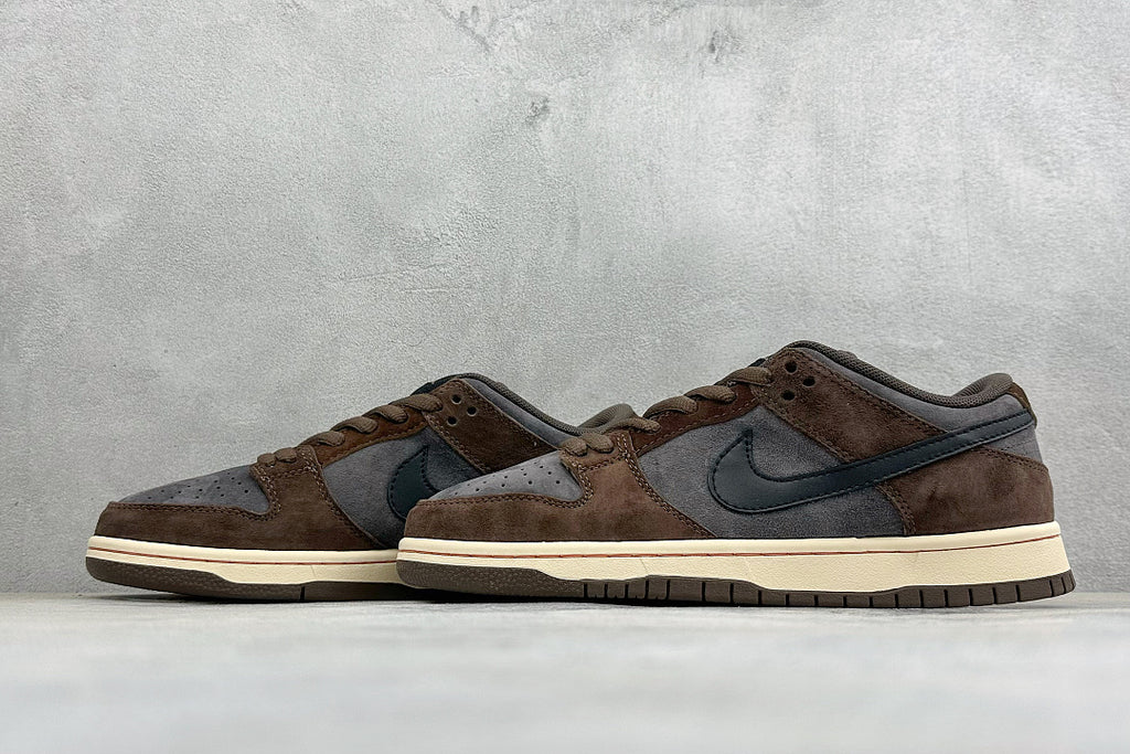 Nike SB Dunk Low - Brown Grey Suede