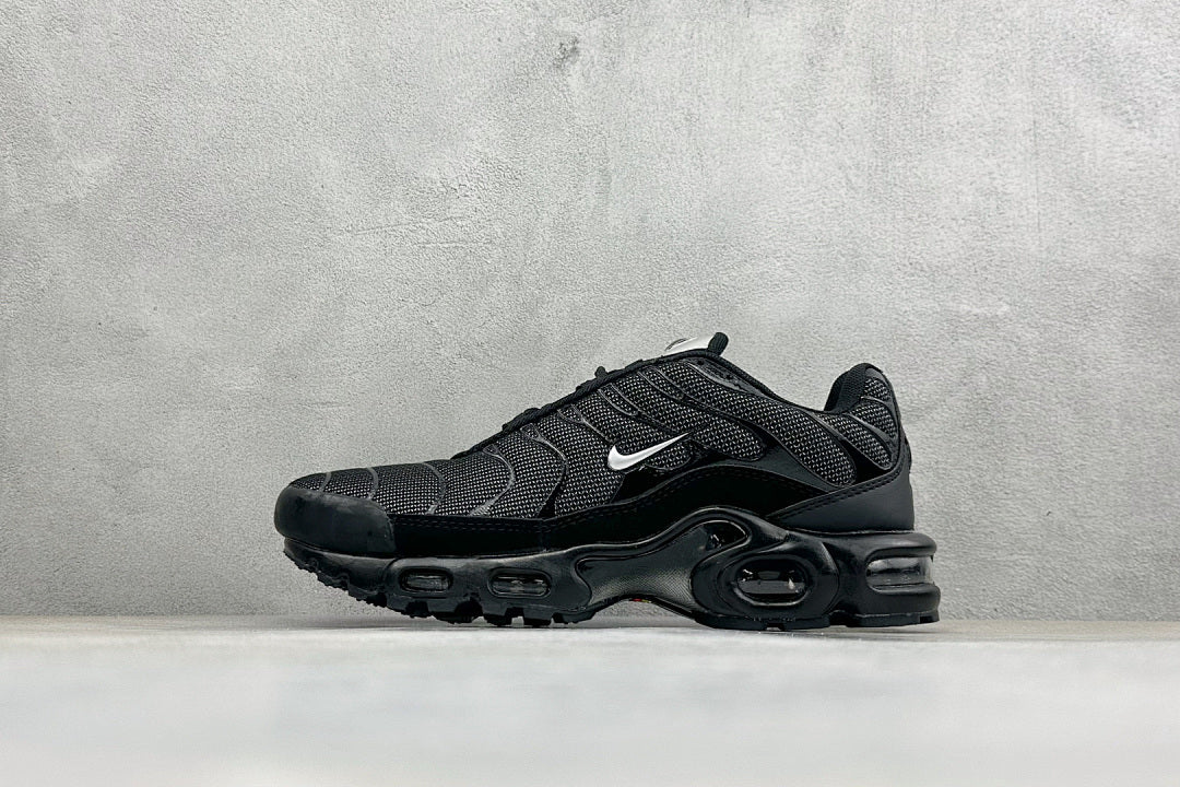 Nike Air Max Plus TN - Black White