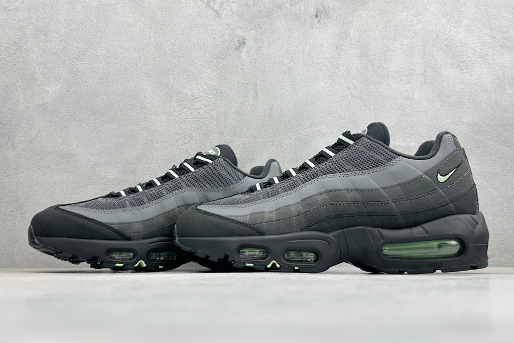 Nike Air Max 95 - Anthracite Volt